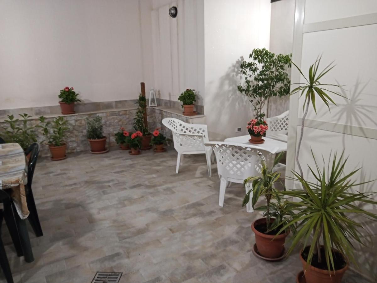 Zisa Home Ai Cantieri Culturali-Facile Posteggio In Strada No Ticket Palermo Exterior photo
